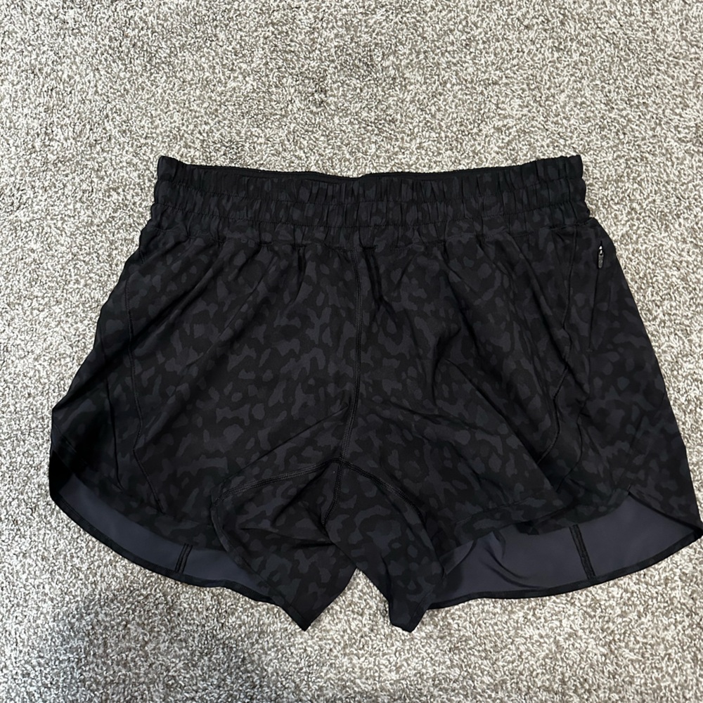 Lululemon Track That high rise shorts 5” length